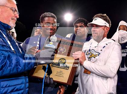 Thumbnail 2 in St. John Bosco vs. Mater Dei (CIF SS DIV 1 Championship Final) photogallery.