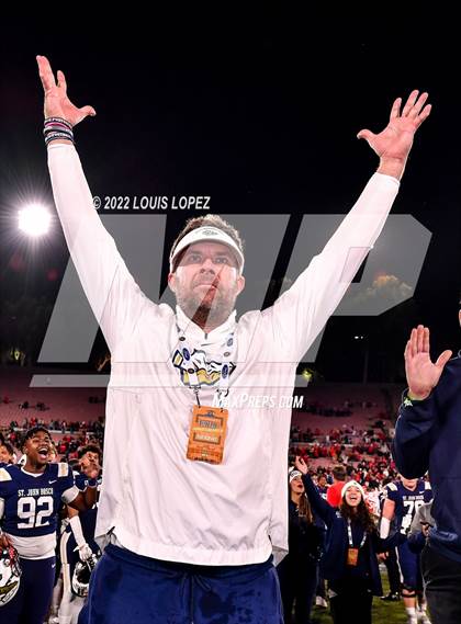 Thumbnail 3 in St. John Bosco vs. Mater Dei (CIF SS DIV 1 Championship Final) photogallery.