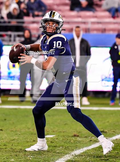 Thumbnail 3 in St. John Bosco vs. Mater Dei (CIF SS DIV 1 Championship Final) photogallery.