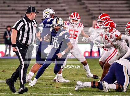 Thumbnail 2 in St. John Bosco vs. Mater Dei (CIF SS DIV 1 Championship Final) photogallery.