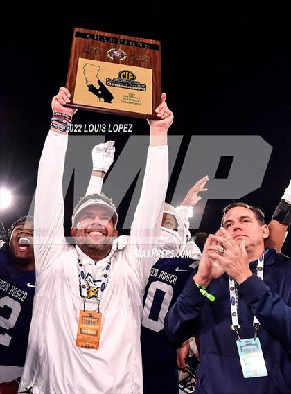Thumbnail 3 in St. John Bosco vs. Mater Dei (CIF SS DIV 1 Championship Final) photogallery.