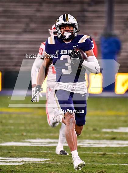 Thumbnail 3 in St. John Bosco vs. Mater Dei (CIF SS DIV 1 Championship Final) photogallery.