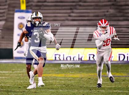 Thumbnail 3 in St. John Bosco vs. Mater Dei (CIF SS DIV 1 Championship Final) photogallery.