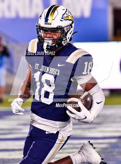 Thumbnail 3 in St. John Bosco vs. Mater Dei (CIF SS DIV 1 Championship Final) photogallery.