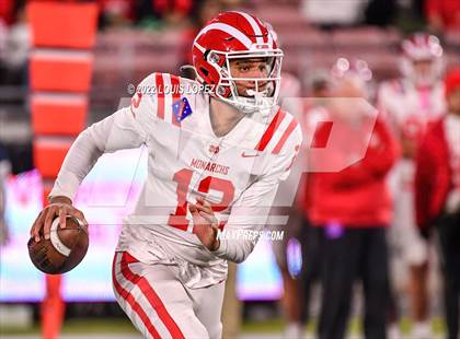 Thumbnail 3 in St. John Bosco vs. Mater Dei (CIF SS DIV 1 Championship Final) photogallery.