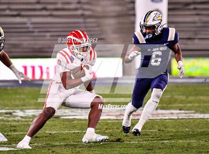 Thumbnail 3 in St. John Bosco vs. Mater Dei (CIF SS DIV 1 Championship Final) photogallery.