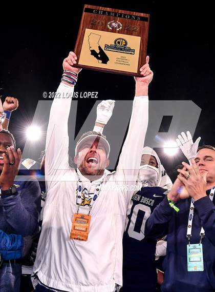 Thumbnail 1 in St. John Bosco vs. Mater Dei (CIF SS DIV 1 Championship Final) photogallery.