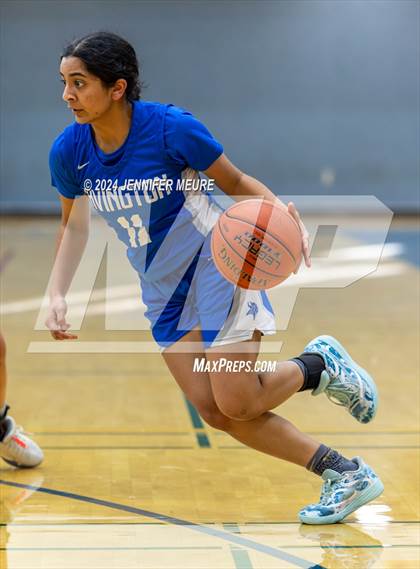 Thumbnail 3 in Irvington vs. Lynbrook photogallery.