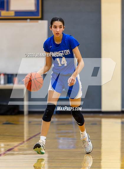Thumbnail 3 in Irvington vs. Lynbrook photogallery.