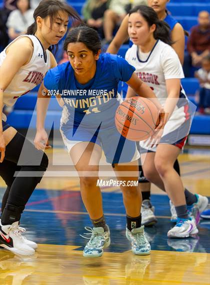 Thumbnail 2 in Irvington vs. Lynbrook photogallery.