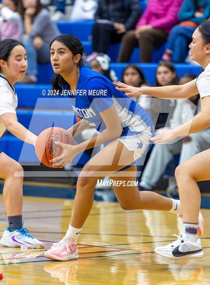Thumbnail 2 in Irvington vs. Lynbrook photogallery.