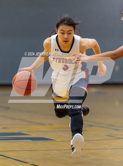 Thumbnail 2 in Irvington vs. Lynbrook photogallery.