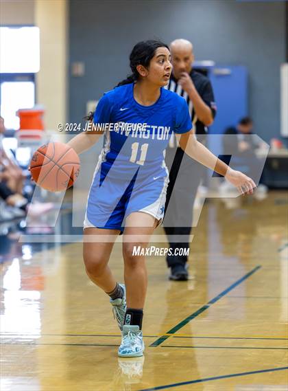 Thumbnail 2 in Irvington vs. Lynbrook photogallery.