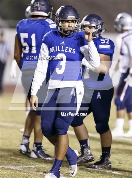 Thumbnail 3 in Bakersfield vs. Liberty (CIF Central Section Semifinal Playoff) photogallery.