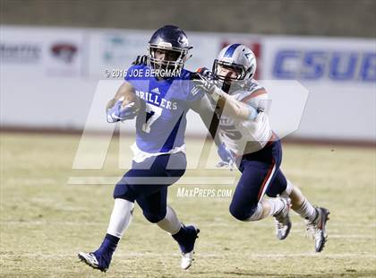 Thumbnail 3 in Bakersfield vs. Liberty (CIF Central Section Semifinal Playoff) photogallery.