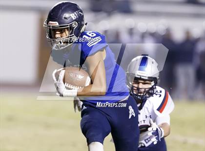 Thumbnail 1 in Bakersfield vs. Liberty (CIF Central Section Semifinal Playoff) photogallery.