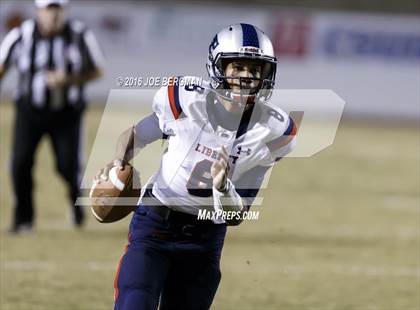 Thumbnail 2 in Bakersfield vs. Liberty (CIF Central Section Semifinal Playoff) photogallery.