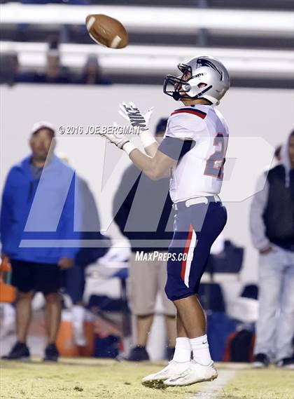 Thumbnail 1 in Bakersfield vs. Liberty (CIF Central Section Semifinal Playoff) photogallery.