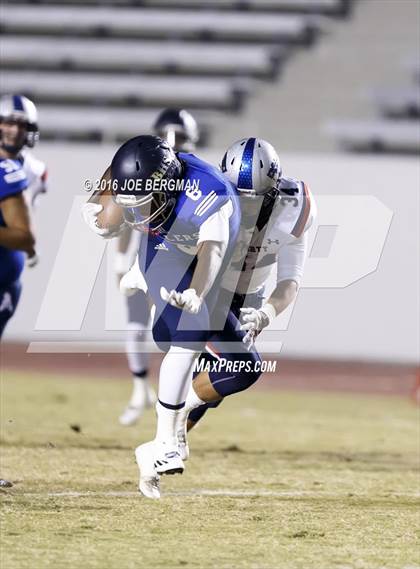 Thumbnail 2 in Bakersfield vs. Liberty (CIF Central Section Semifinal Playoff) photogallery.