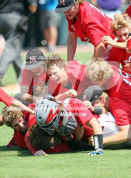 Thumbnail 3 in Big Sandy vs. Muenster (UIL 2A Final) photogallery.
