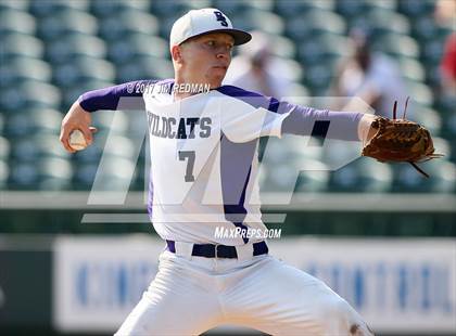 Thumbnail 2 in Big Sandy vs. Muenster (UIL 2A Final) photogallery.
