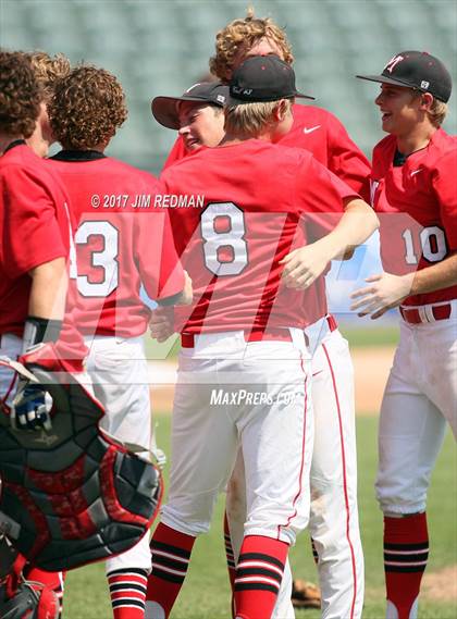 Thumbnail 3 in Big Sandy vs. Muenster (UIL 2A Final) photogallery.