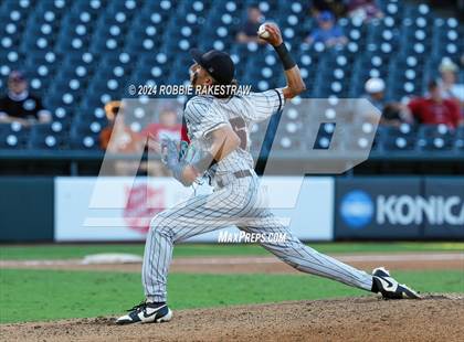 Thumbnail 2 in Grapevine vs. Rouse (UIL 5A Baseball Semifinal) photogallery.