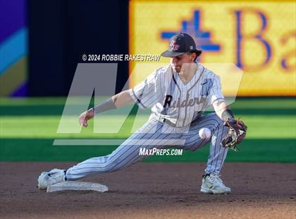 Thumbnail 3 in Grapevine vs. Rouse (UIL 5A Baseball Semifinal) photogallery.