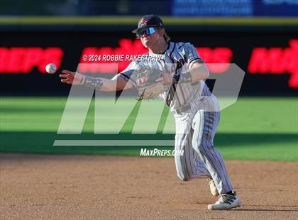 Thumbnail 3 in Grapevine vs. Rouse (UIL 5A Baseball Semifinal) photogallery.