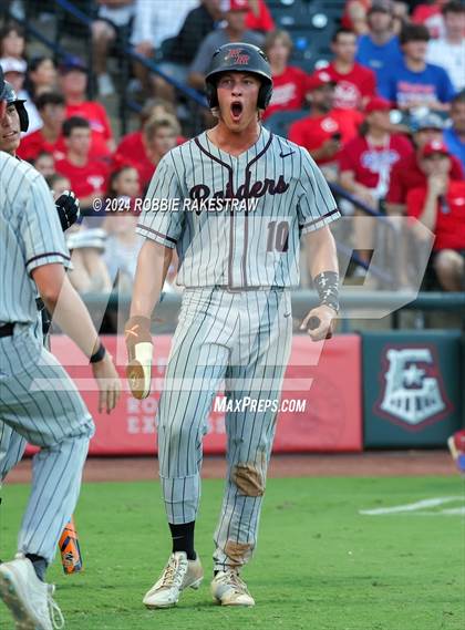 Thumbnail 1 in Grapevine vs. Rouse (UIL 5A Baseball Semifinal) photogallery.