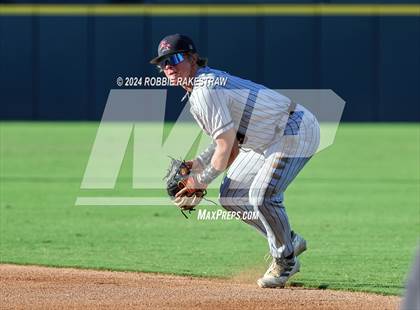 Thumbnail 2 in Grapevine vs. Rouse (UIL 5A Baseball Semifinal) photogallery.