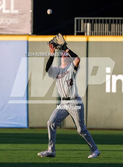 Thumbnail 1 in Grapevine vs. Rouse (UIL 5A Baseball Semifinal) photogallery.