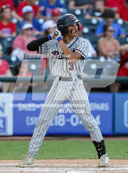 Thumbnail 1 in Grapevine vs. Rouse (UIL 5A Baseball Semifinal) photogallery.