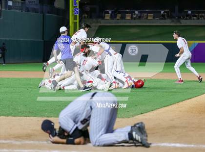 Thumbnail 2 in Grapevine vs. Rouse (UIL 5A Baseball Semifinal) photogallery.