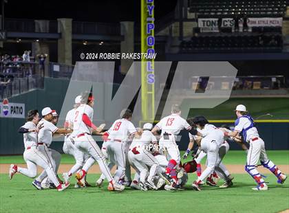 Thumbnail 3 in Grapevine vs. Rouse (UIL 5A Baseball Semifinal) photogallery.
