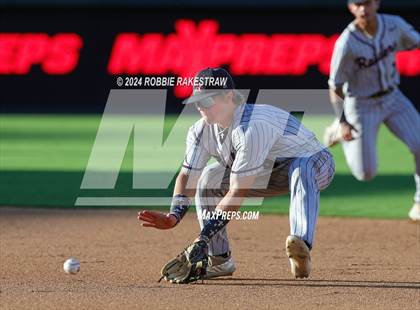 Thumbnail 3 in Grapevine vs. Rouse (UIL 5A Baseball Semifinal) photogallery.