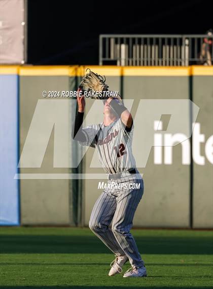 Thumbnail 3 in Grapevine vs. Rouse (UIL 5A Baseball Semifinal) photogallery.