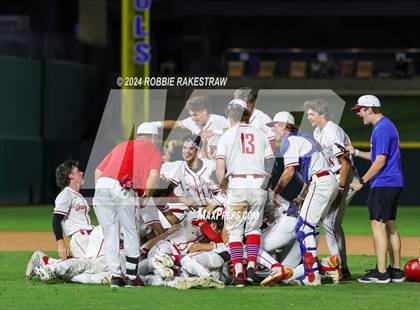 Thumbnail 1 in Grapevine vs. Rouse (UIL 5A Baseball Semifinal) photogallery.