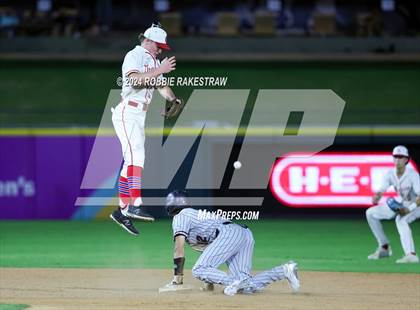 Thumbnail 3 in Grapevine vs. Rouse (UIL 5A Baseball Semifinal) photogallery.