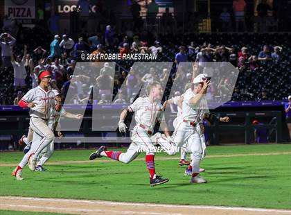 Thumbnail 3 in Grapevine vs. Rouse (UIL 5A Baseball Semifinal) photogallery.