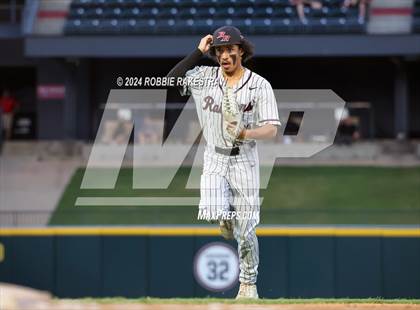Thumbnail 2 in Grapevine vs. Rouse (UIL 5A Baseball Semifinal) photogallery.