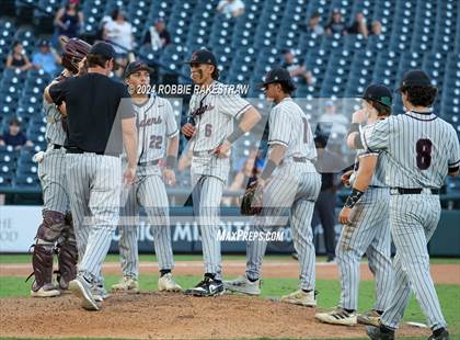 Thumbnail 2 in Grapevine vs. Rouse (UIL 5A Baseball Semifinal) photogallery.