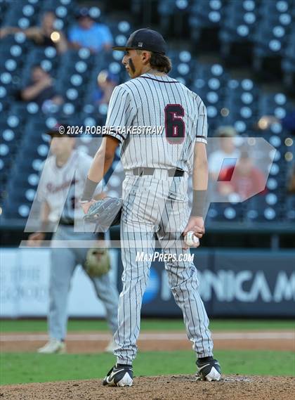 Thumbnail 2 in Grapevine vs. Rouse (UIL 5A Baseball Semifinal) photogallery.