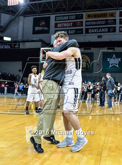 Thumbnail 2 in Wayne @ Lakota East (OHSAA Southwest Sectional Playoff) photogallery.