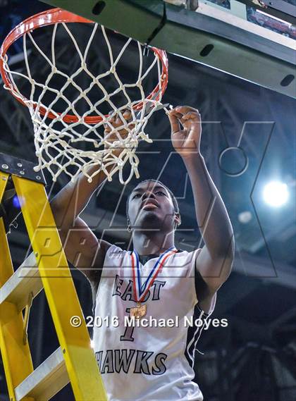 Thumbnail 1 in Wayne @ Lakota East (OHSAA Southwest Sectional Playoff) photogallery.