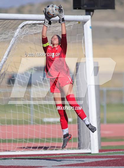 Thumbnail 2 in Spanish Fork @ Cedar Valley (UHSAA 5A Round 1) photogallery.
