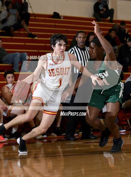 Thumbnail 2 in St. Patrick-St. Vincent vs. Jesuit (Father Kelly Tribute) photogallery.