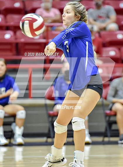 Thumbnail 1 in Robinson @ Lorena photogallery.