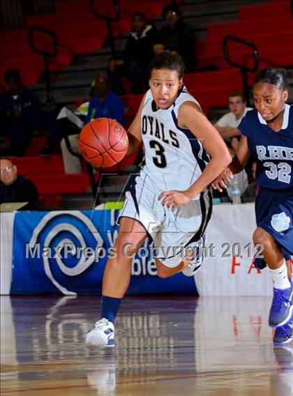 Thumbnail 3 in Mission Prep vs. Rolling Hills Prep (CIF D5 SoCal Regional Final) photogallery.