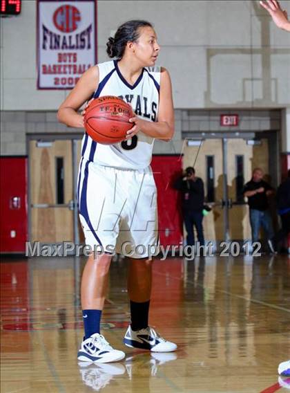 Thumbnail 3 in Mission Prep vs. Rolling Hills Prep (CIF D5 SoCal Regional Final) photogallery.